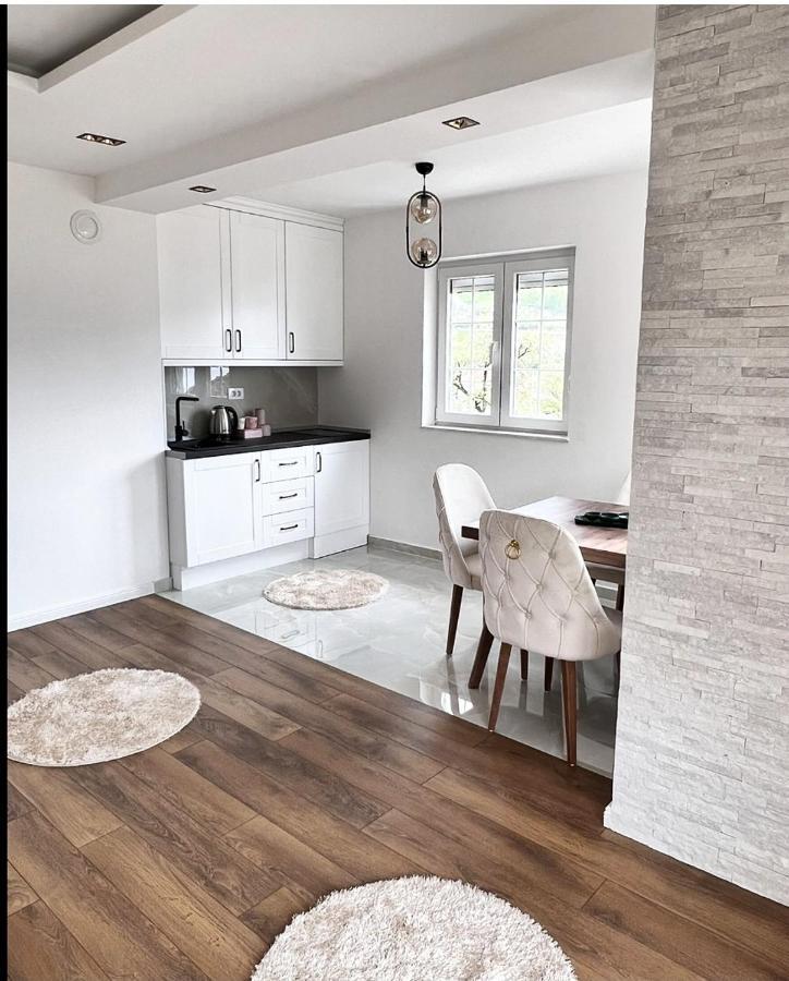 Ema Apartments بلاف المظهر الخارجي الصورة
