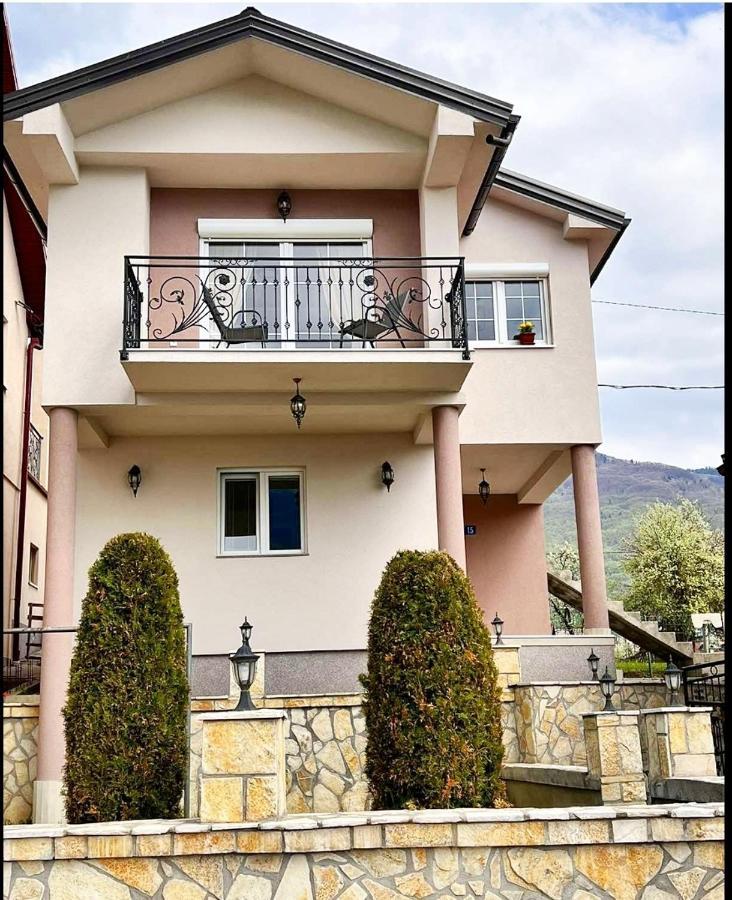 Ema Apartments بلاف المظهر الخارجي الصورة