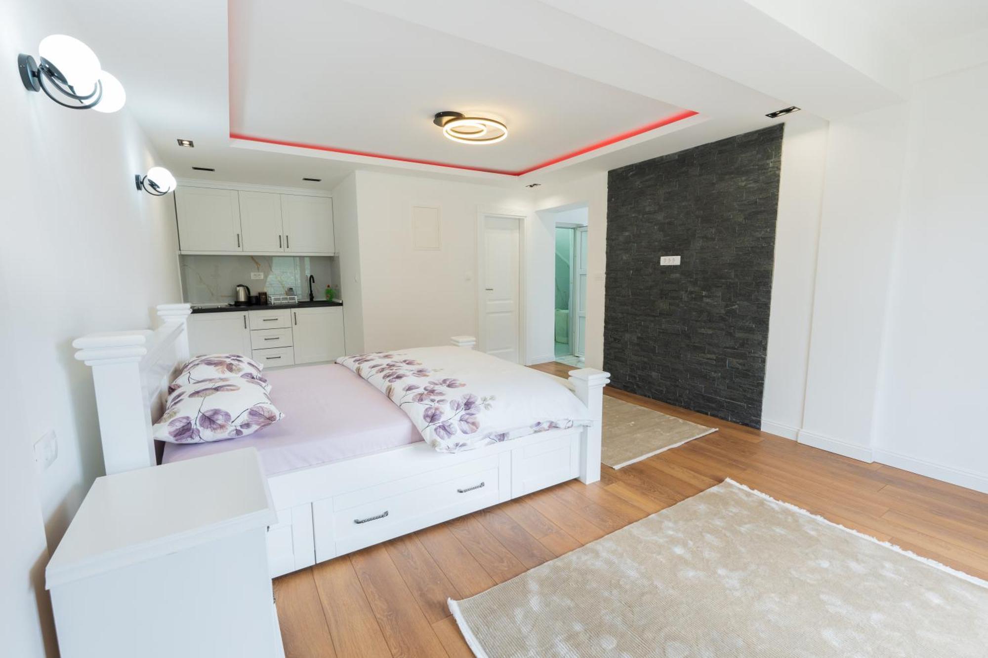 Ema Apartments بلاف المظهر الخارجي الصورة